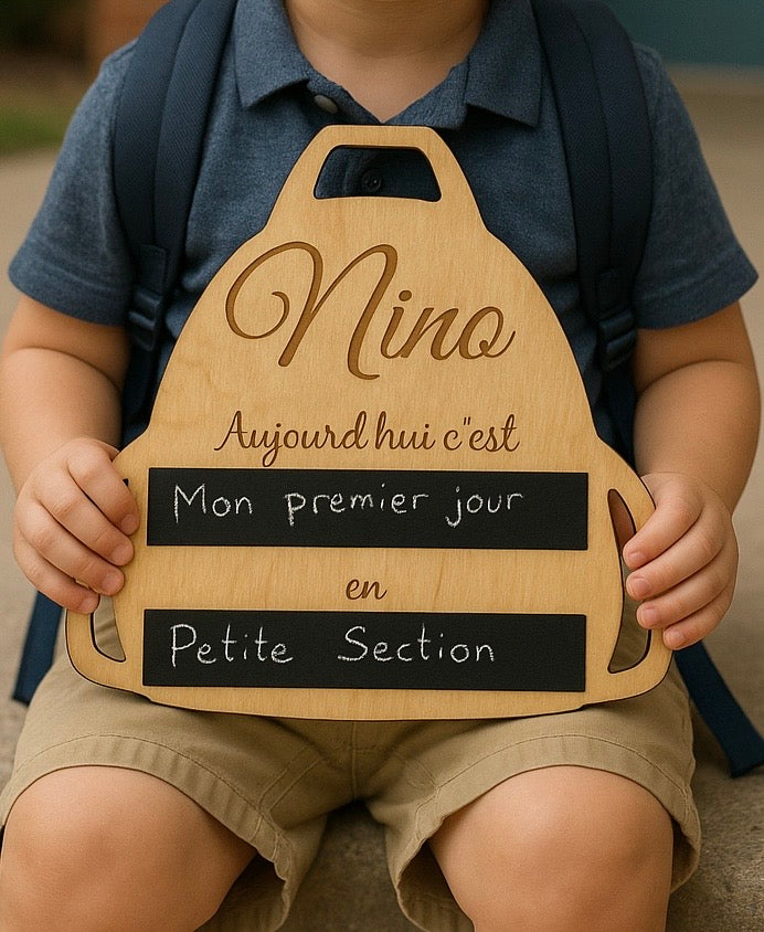 Panneau rentrée scolaire en forme de sac à dos