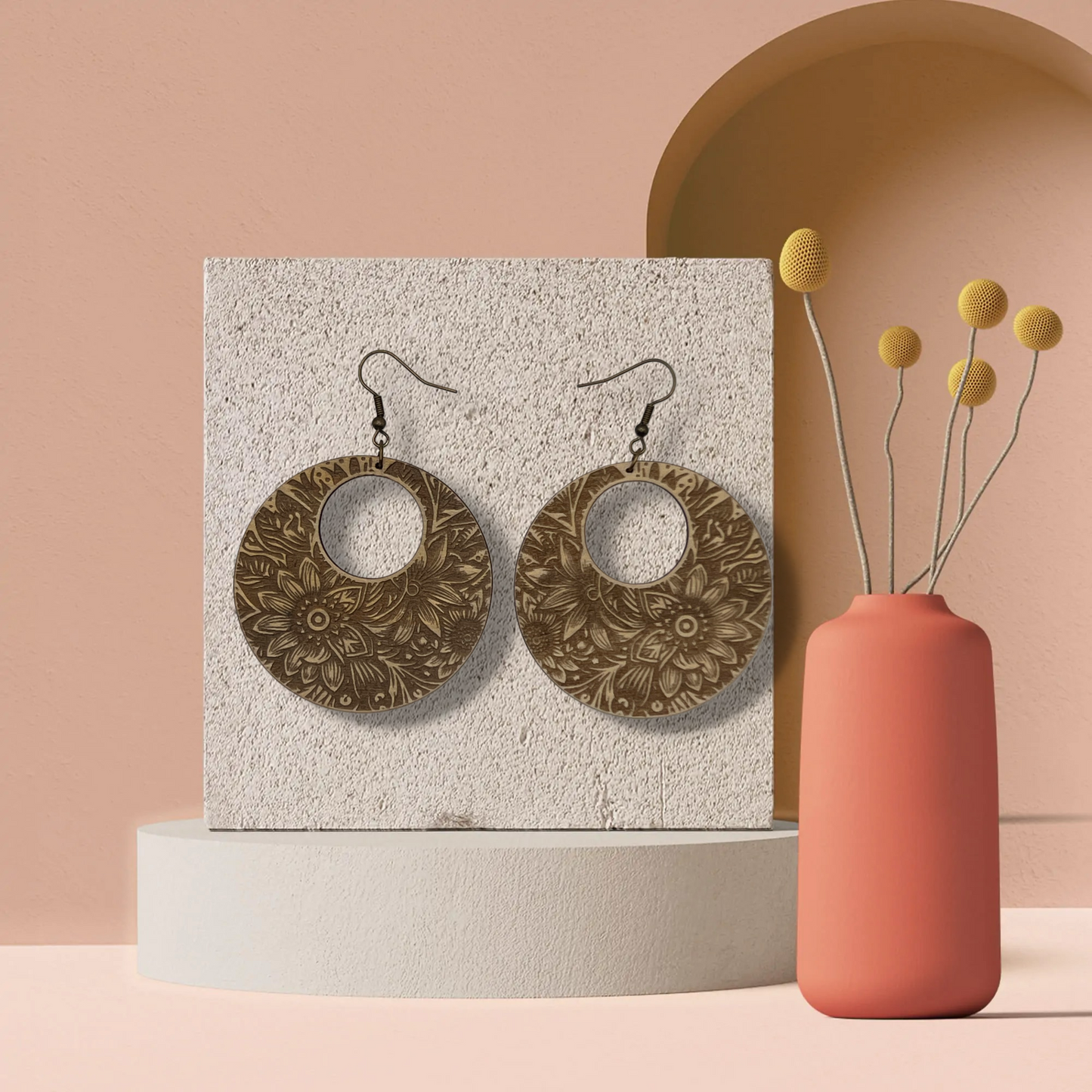 Boucles d’oreilles en bois gravé – Collection Nature Élégante