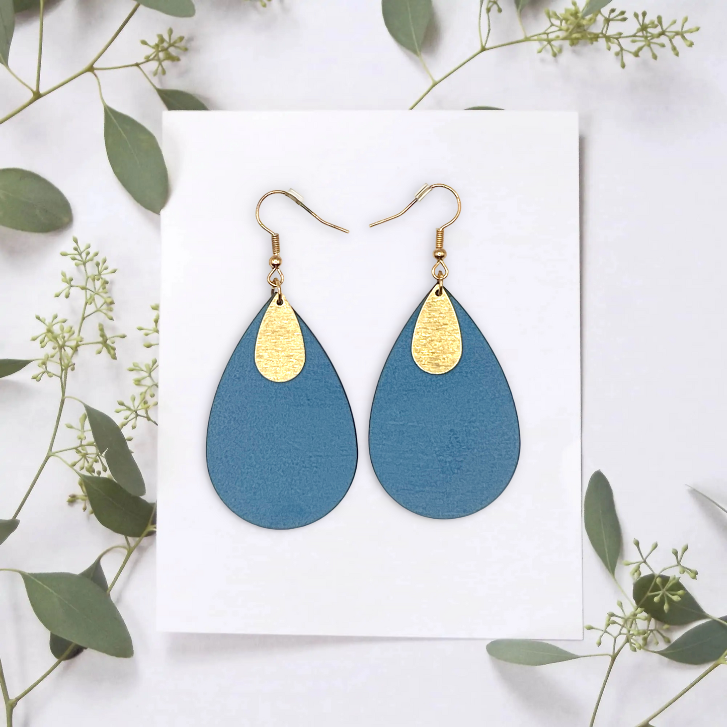 Boucle oreille en forme de goutte d’eau