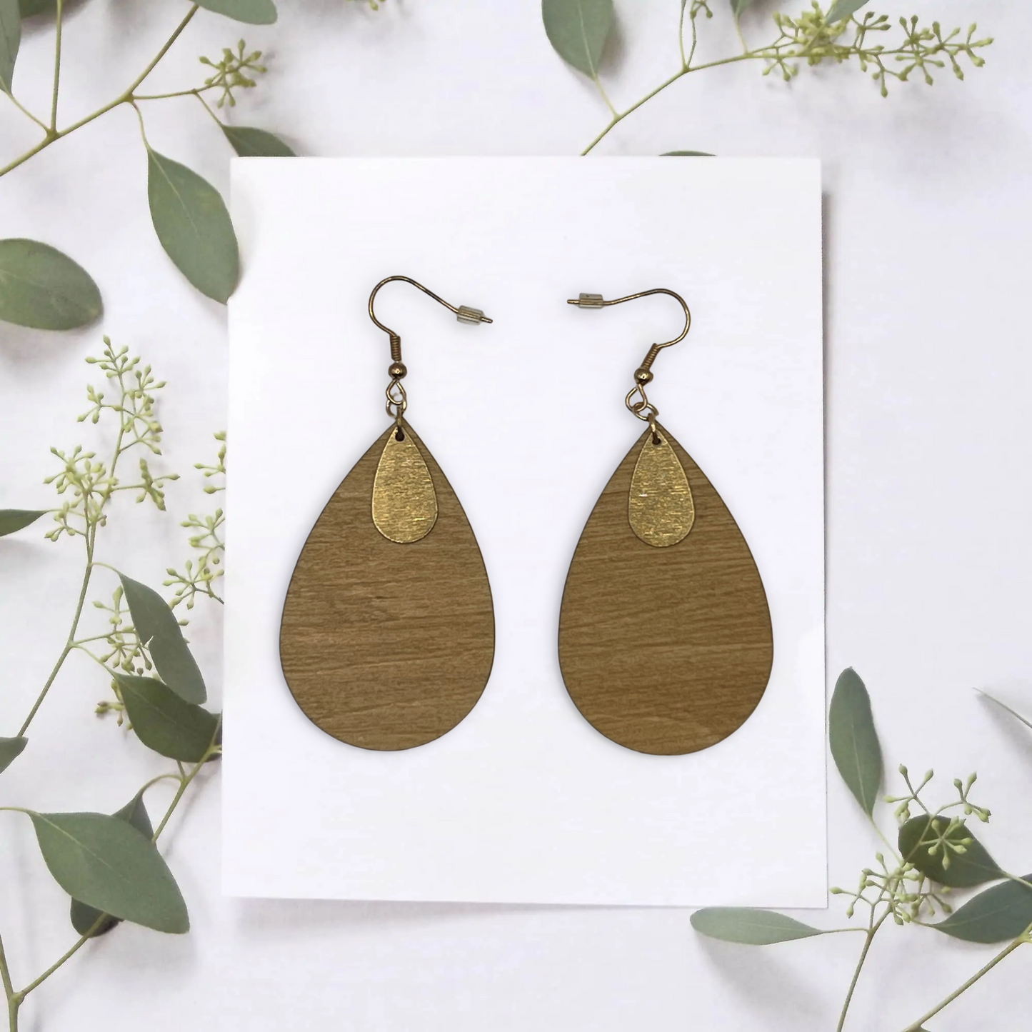 Boucle oreille en forme de goutte d’eau